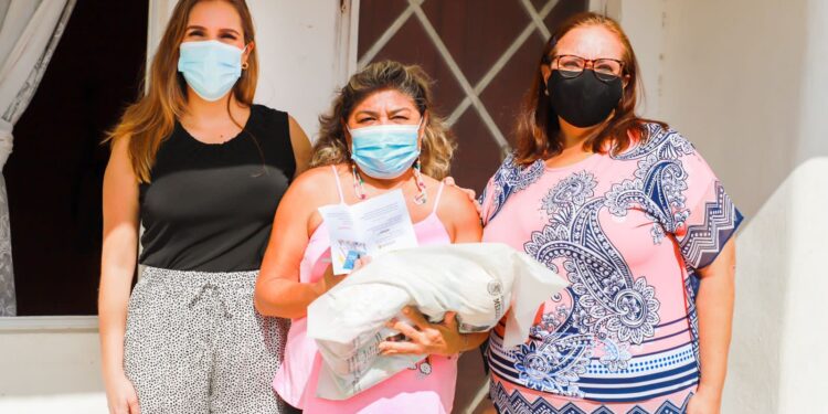 Entrega Atenea Tarjetas Inclusivas y apoyos alimentarios a personas con discapacidad