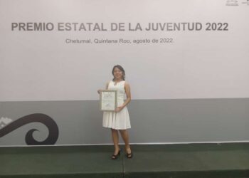 Estudiante del TecNM es galardonada con el Premio Estatal de la Juventud 2022