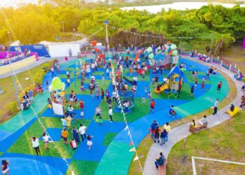 Inauguran parque infantil «Las Ranitas» en la colonia la Gloria