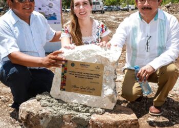 Atenea inicia construcción de la Plaza Ejidatarios en la Zona Continental de Isla Mujeres