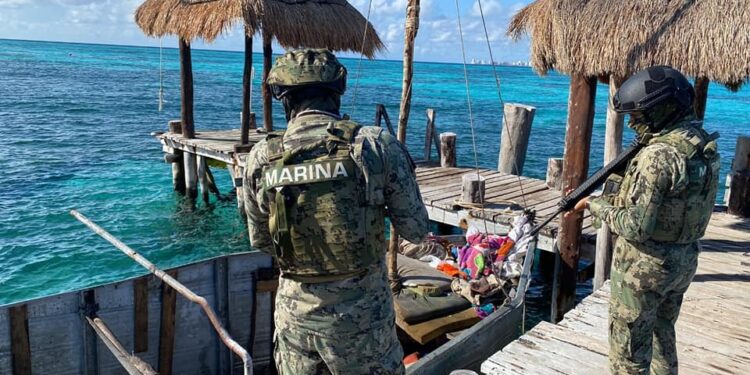 Autoridades aseguran embarcación cubana