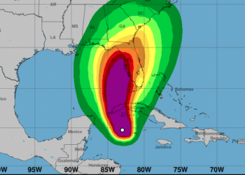 Se intensifica «Ian» a huracán categoría Dos