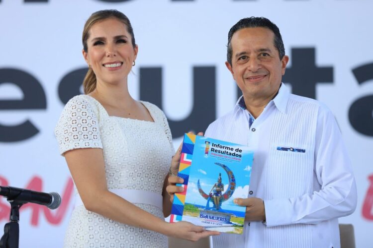 Rinde Atenea su primer Informe de Resultados ante más de 2 mil personas