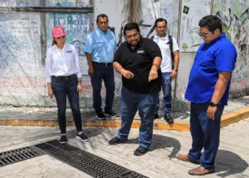 Atenea Gómez Ricalde supervisa zonas de riesgo en Isla Mujeres