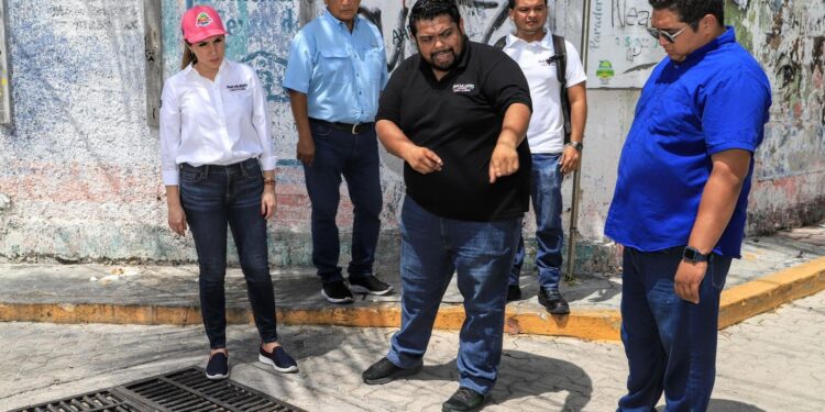 Atenea Gómez Ricalde supervisa zonas de riesgo en Isla Mujeres