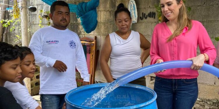 Atenea Gómez pone en marcha el programa “Agua para ti” en Zona Continental