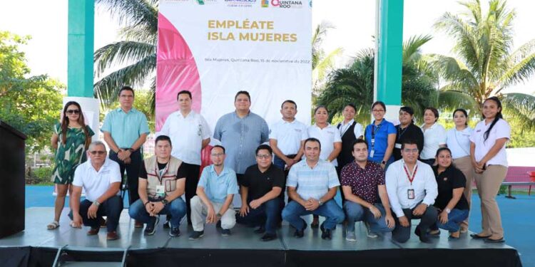 Realizan feria “Empléate Isla Mujeres” ofertando 530 vacantes de empleo