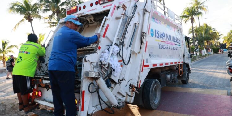 Atenea mantiene los servicios públicos durante periodo vacacional decembrino