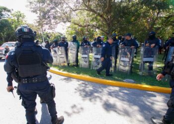 `Bajo advertencia no hay engaño´! le ponen alto al abuso de taxistas en Cancún