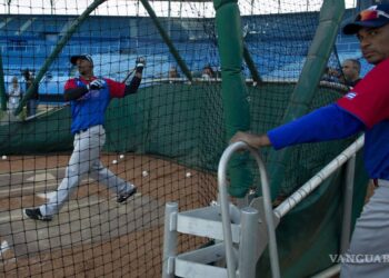 Peloteros cubanos tienen prohibido salir de Estados Unidos