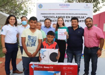 Atenea Gómez promueve el cuidado y conservación del medio ambiente