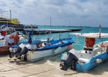 Capitanía de Puerto suspende navegación a embarcaciones menores de 40 pies por fuertes vientos