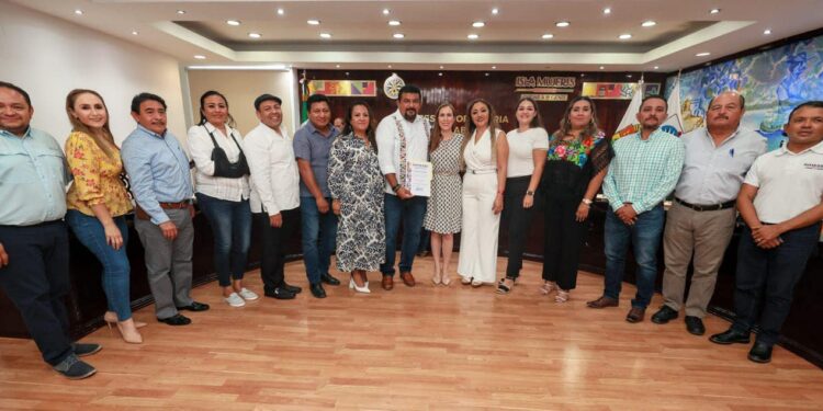 Cabildo de Isla Mujeres aprueba por unanimidad propuestas de Atenea para reforzar las finanzas de la administración