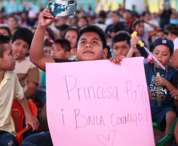 Atenea celebra en grande el Día del Niño y la Niña en la zona insular con Patylu