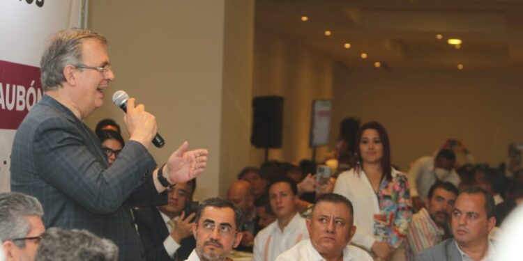 “O HAY ENCUESTA O HAY FAVORITA”: Pide Ebrard claridad en proceso para elegir candidato de Morena