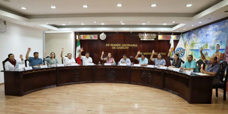 Aprueban por unanimidad en Sesión de Cabildo, programas de apoyos para diversos sectores del municipio