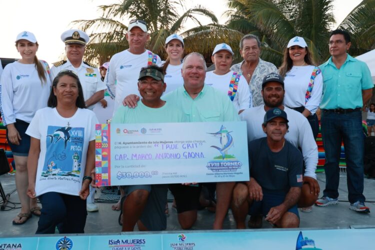 La embarcación Sea Hag ganador absoluto del Torneo de Pesca de Isla Mujeres