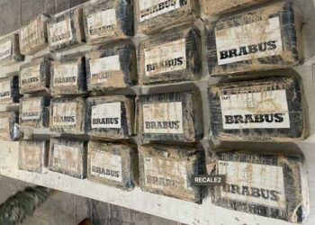 Asegura la Armada paquetes con droga en playas de Puerto Morelos