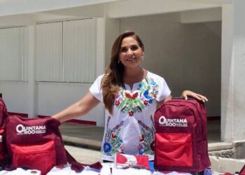 Mara Lezama anuncia la entrega de Uniformes, Mochilas y Útiles escolares