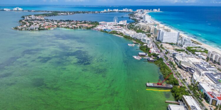 Recorre Mara Lezama obra del Puente Nichupté