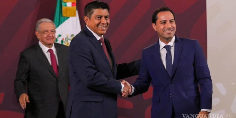 Asume Mauricio Vila la presidencia de la Conago; pide a gobernadores no distraerse con elección del 2024