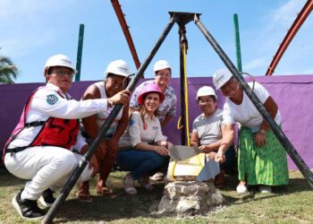 Atenea Gómez Ricalde instalará nuevas luminarias sobre el andador de la Salina Grande