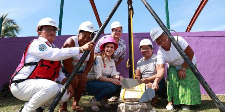 Atenea Gómez Ricalde instalará nuevas luminarias sobre el andador de la Salina Grande