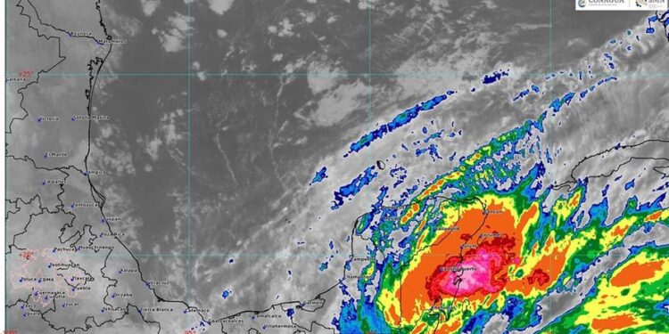 Continuarán las lluvias en Quintana Roo