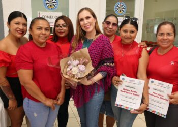 Avanza empoderamiento de la mujer en Zona Continental de Isla Mujeres