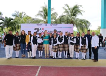 Promueve Gobierno Municipal valores cívicos con el Segundo Concurso de Escoltas en Isla Mujeres