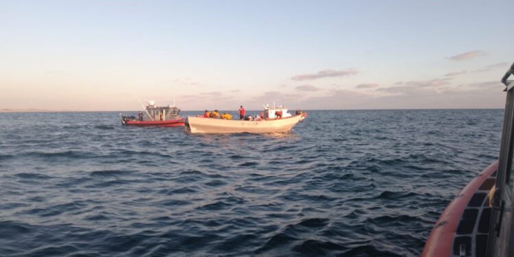 Marina asegura cerca de tres toneladas de cocaína frente a las costas de Acapulco, Guerrero