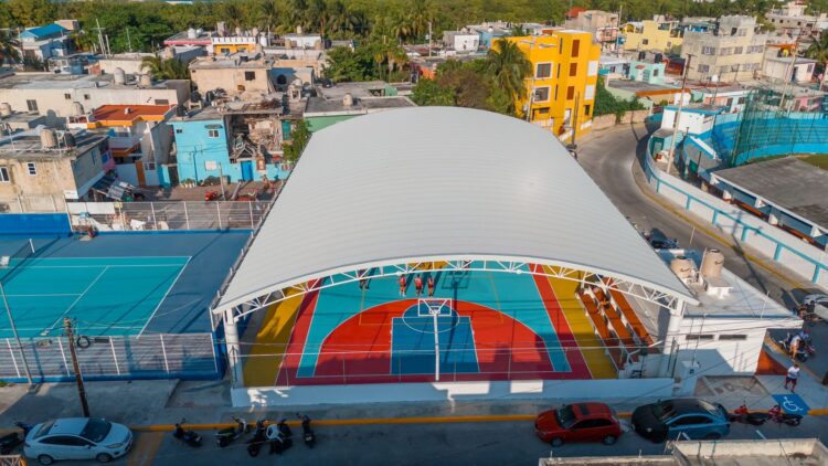 Realizan partido amistoso de Vóleibol en domo verde de la colonia Salinas