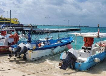 Por Surada, cierran Puerto a la Navegación Menor en Isla Mujeres