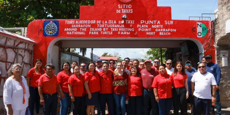 Taxistas de Isla Mujeres dan total respaldo a la candidata Atenea Gómez Ricalde