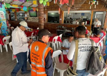 Conapesca y SEMAR realizan operativos para asegurar productos en veda en restaurantes de Cancún