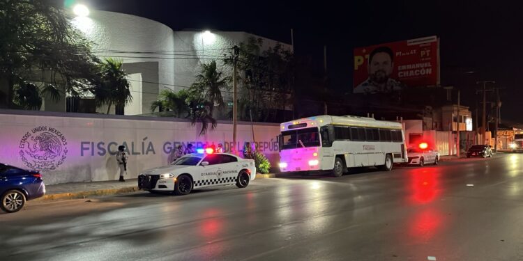 Aseguran cerca de 70 personas indocumentadas en el tramo Cancún-Playa del Carmen