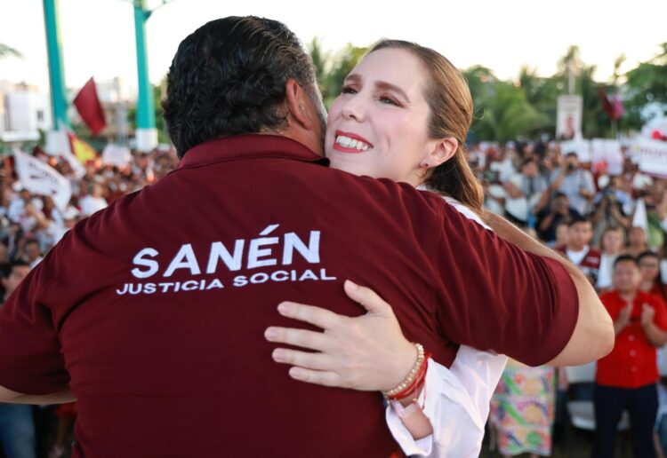Miles asisten al gran cierre de Campaña de Atenea Gómez Ricalde en Isla Mujeres