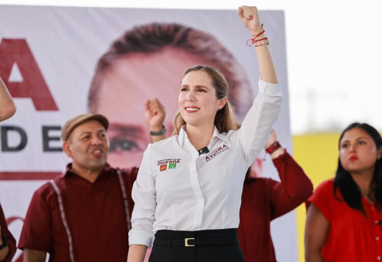 Miles asisten al gran cierre de Campaña de Atenea Gómez Ricalde en Isla Mujeres