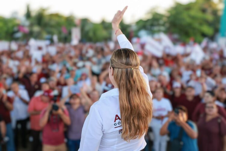 Miles asisten al gran cierre de Campaña de Atenea Gómez Ricalde en Isla Mujeres