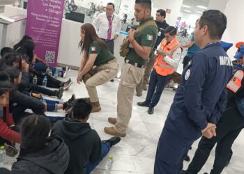 Marina informa sobre rescate de ocho menores en AICM