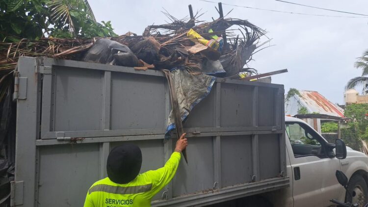 Fortalecen el Programa Permanente de a Descacharrización en Isla Mujeres