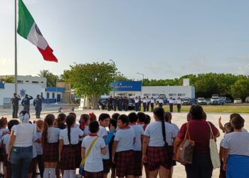 Gobierno Municipal de Isla Mujeres fomenta la proximidad social con ‘Conoce a tu Policía’