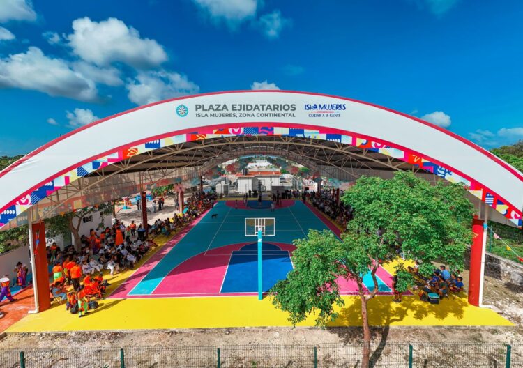 Atenea Gómez apertura el Domo Hugo Ravell en Ciudad Mujeres