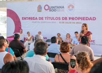 Entrega Mara Lezama bienestar social y certidumbre jurídica con 219 títulos de propiedad a familias