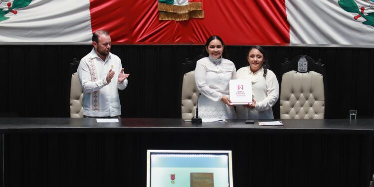 Recibe XVIII Legislatura el Segundo Informe de la Gobernadora Mara Lezama.