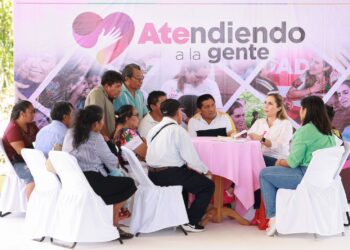 Atenea Gómez Ricalde arranca programa ‘Atendiendo a la Gente’ en la Zona Continental