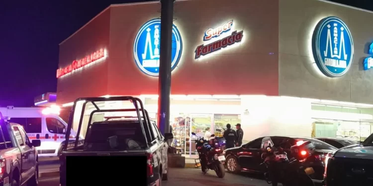 Asalto a Farmacia en la Región 233 de Cancún; Ladrón Escapa en Motocicleta