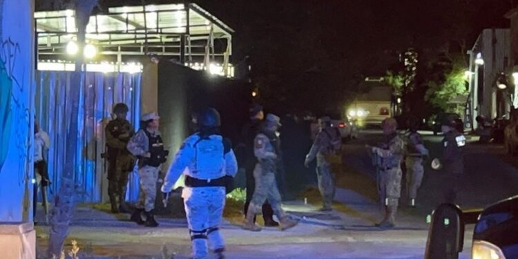 Disparan contra edificio en obra negra en Tulum