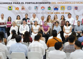 Quintana Roo es primer estado del país en presentar y firmar la totalidad de los Planes Municipales de Desarrollo: Mara Lezama