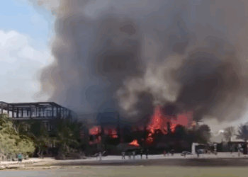 Graves perdidas en incendio en Holbox